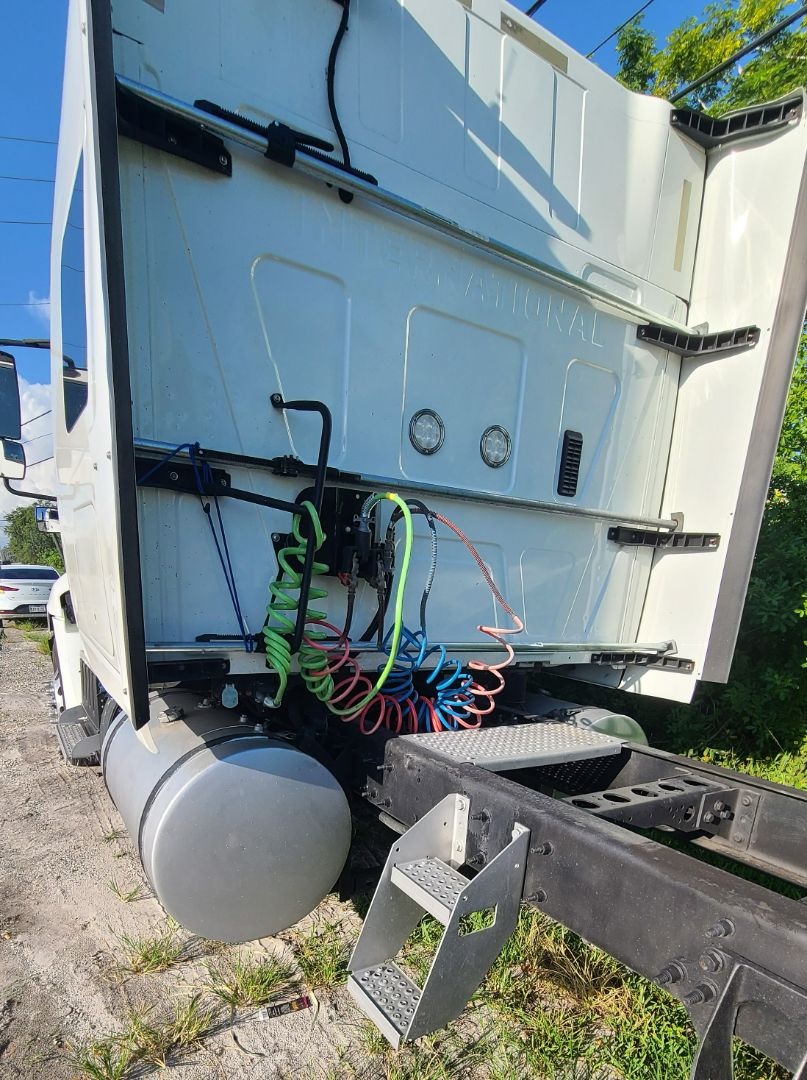 2015 INTERNATIONAL Prostar + 113 - Image 19